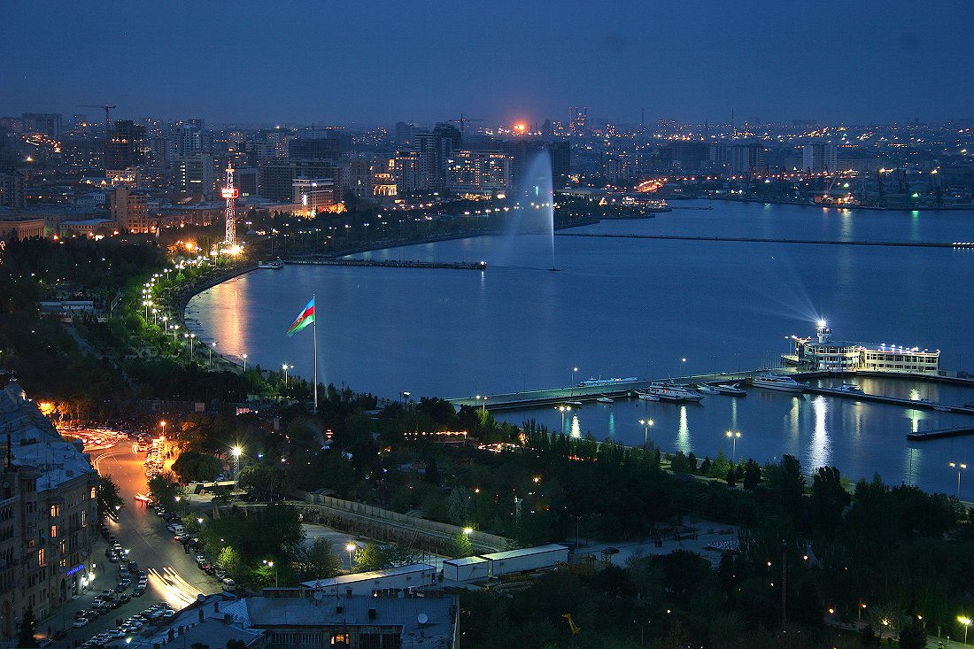 Baku Bay at dusk as seen from Martyr alley