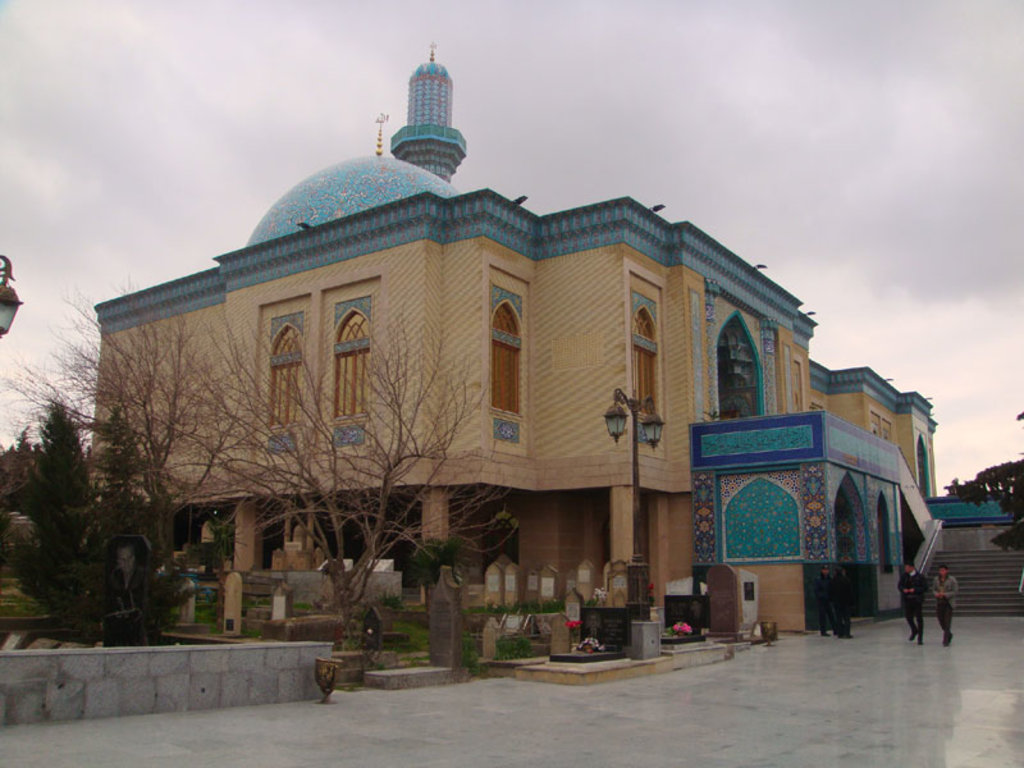 Mir Movsum Aga (“The Boneless One”) Mosque